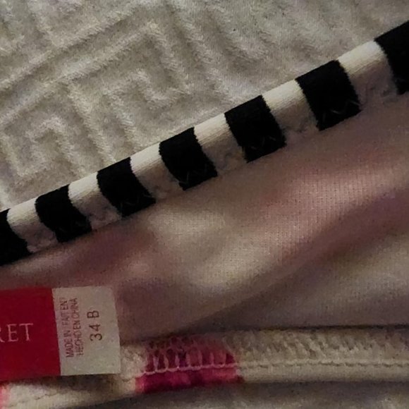 Victoria's Secret Bikini Swim Top - Size 34B - Picture 5 of 7